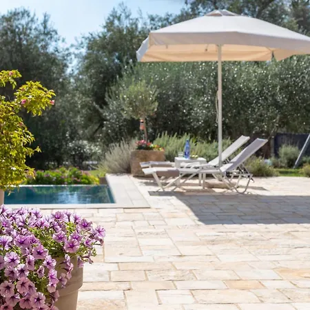 Mateo Stone Villa