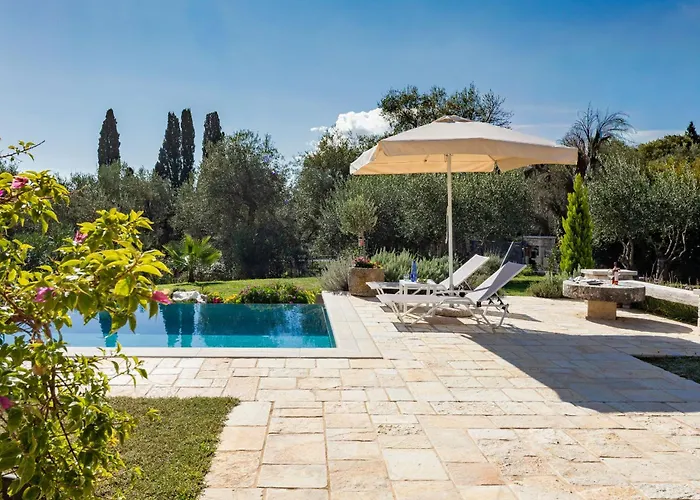 Mateo Stone * Kato Korakiana