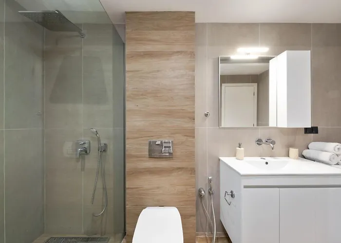 Mateo Stone Kato Korakiana