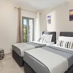 Mateo Stone Villa