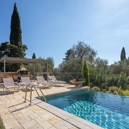 Mateo Stone Villa *